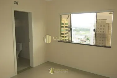 Apartamento &agrave; venda - 193m&sup2; - Meia Praia