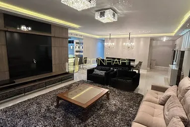Apartamento &agrave; venda - 170m&sup2; - Meia Praia