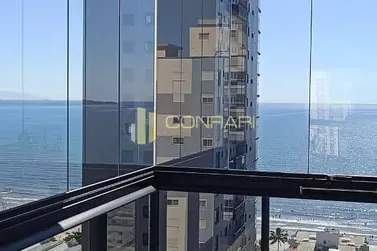 Apartamento &agrave; venda - 129m&sup2; - Meia Praia