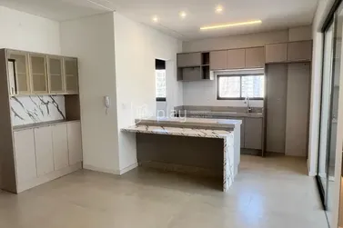 Apartamento &agrave; venda - 87m&sup2; - Meia Praia