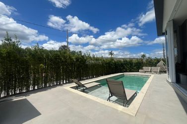 Casa &agrave; venda - 360m&sup2; - Centro