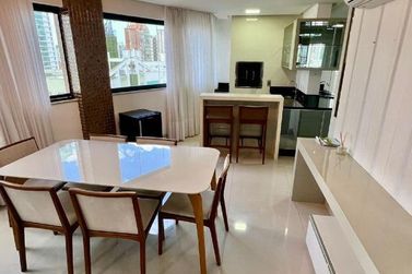 Apartamento para alugar - 130m&sup2; - Centro