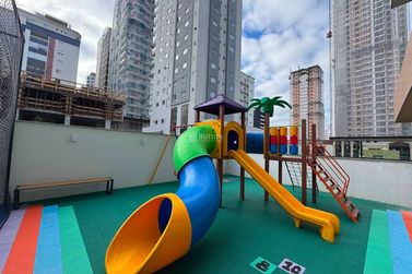 Apartamento &agrave; venda - Meia Praia