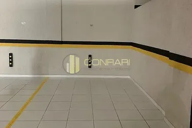 Apartamento &agrave; venda - 144m&sup2; - Meia Praia