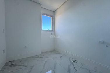 Apartamento &agrave; venda - 190m&sup2; - Centro