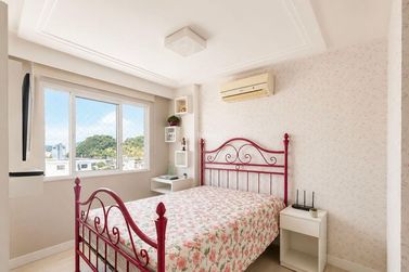 Apartamento &agrave; venda - 100m&sup2; - Centro