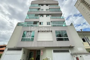 Apartamento &agrave; venda - 100m&sup2; - Meia Praia