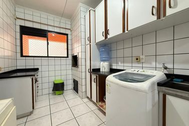 Apartamento &agrave; venda - 120m&sup2; - Centro