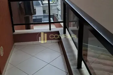 Apartamento &agrave; venda - 79m&sup2; - meia praia