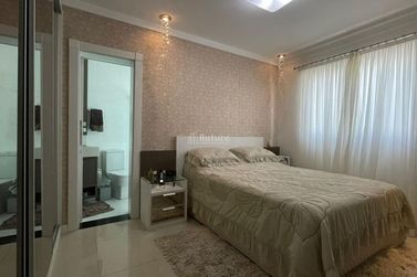 Apartamento &agrave; venda - 138m&sup2; - Centro