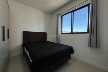 Apartamento &agrave; venda - 106m&sup2; - Meia Praia