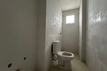 Apartamento &agrave; venda - 180m&sup2; - Meia Praia