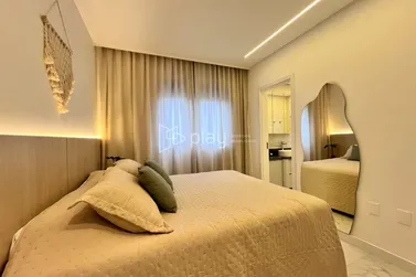 Apartamento &agrave; venda - 110m&sup2; - Meia Praia