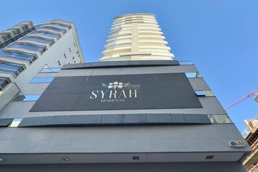 Apartamento &agrave; venda - 158m&sup2; - Meia Praia