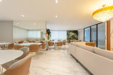 Apartamento &agrave; venda - 138m&sup2; - Meia Praia
