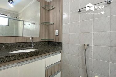 Apartamento para alugar - 125m&sup2; - Centro