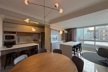 Apartamento &agrave; venda - Meia Praia
