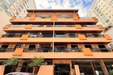 Apartamento &agrave; venda - 120m&sup2; - Centro