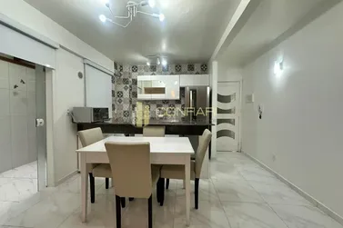 Apartamento &agrave; venda - 84m&sup2; - Meia Praia
