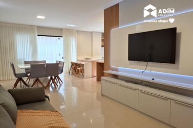 Apartamento para alugar - 123m&sup2; - Meia Praia