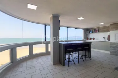 Apartamento &agrave; venda - 170m&sup2; - Meia Praia