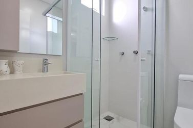 Apartamento para alugar - 162m&sup2; - Meia Praia
