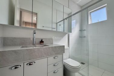 Apartamento &agrave; venda - 10472m&sup2; - Pioneiros
