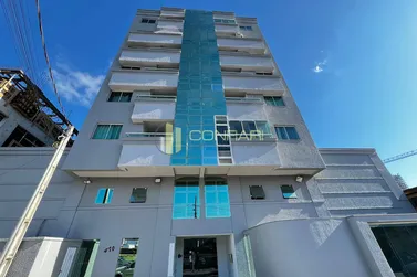 Apartamento &agrave; venda - 81m&sup2; - Pereque
