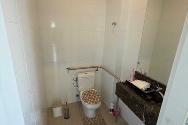Sala Comercial &agrave; venda - 60m&sup2; - Meia Praia