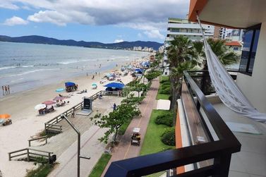 Apartamento &agrave; venda - 254m&sup2; - Meia Praia