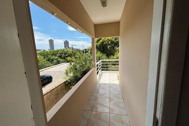 Casa &agrave; venda - 530m&sup2; - 