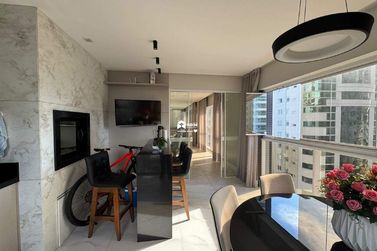 Apartamento para alugar - 137m&sup2; - Meia Praia