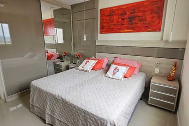 Apartamento &agrave; venda - 246m&sup2; - Meia Praia