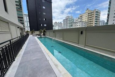 Apartamento &agrave; venda - Meia Praia
