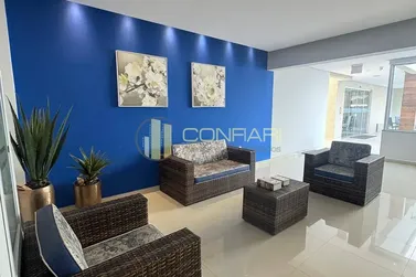 Apartamento &agrave; venda - 110m&sup2; - meia praia