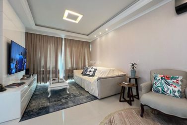 Apartamento &agrave; venda - 171m&sup2; - Meia Praia