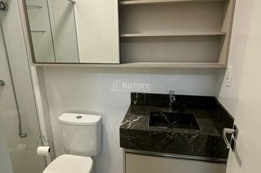 Apartamento &agrave; venda - 81m&sup2; - Meia Praia