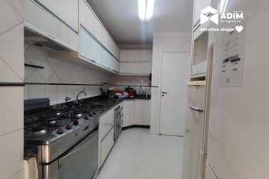 Apartamento para alugar - 96m&sup2; - -centro