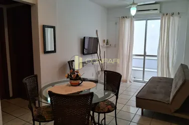 Apartamento &agrave; venda - 76m&sup2; - centro