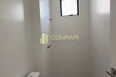 Apartamento &agrave; venda - 103m&sup2; - Meia Praia