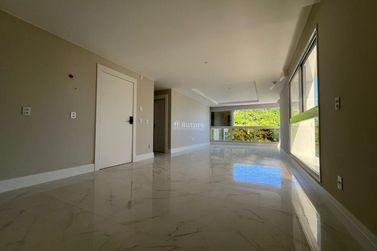 Apartamento &agrave; venda - 164m&sup2; - Pioneiros