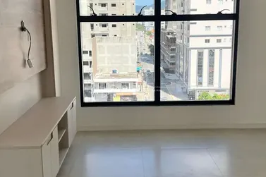 Apartamento &agrave; venda - 87m&sup2; - Meia Praia