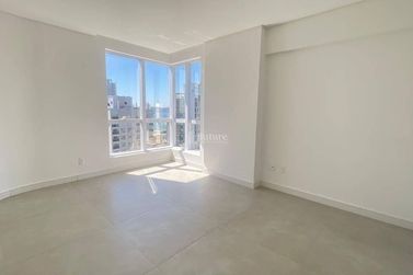 Apartamento &agrave; venda - Meia Praia