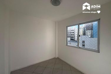 Apartamento para alugar - 83m&sup2; - Centro