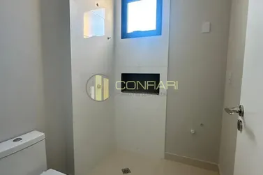 Apartamento &agrave; venda - 92m&sup2; - centro