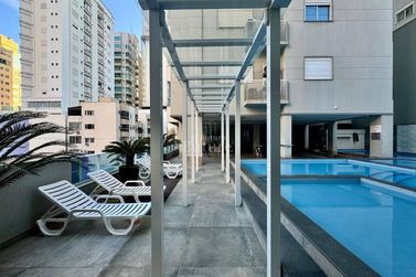 Apartamento &agrave; venda - Meia Praia