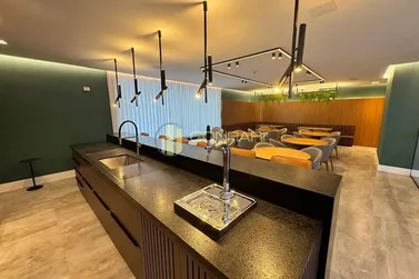 Apartamento &agrave; venda - 207m&sup2; - Meia Praia