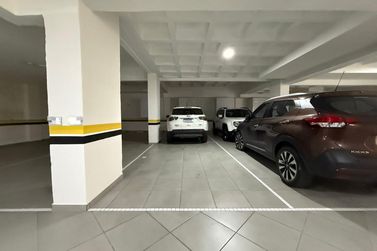 Apartamento &agrave; venda - 163m&sup2; - Meia Praia