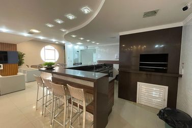 Apartamento &agrave; venda - 202m&sup2; - Meia Praia