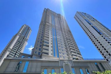 Apartamento &agrave; venda - 146m&sup2; - Centro